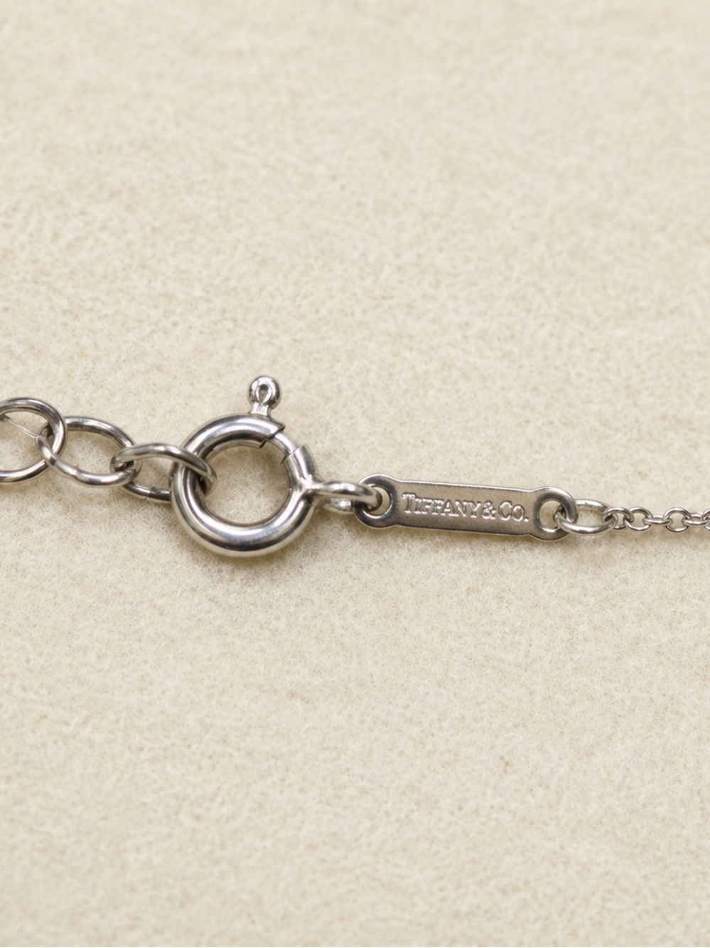 TIFFANY & Co. E. Peretti Concave Heart Necklace - Picture 4 of 6